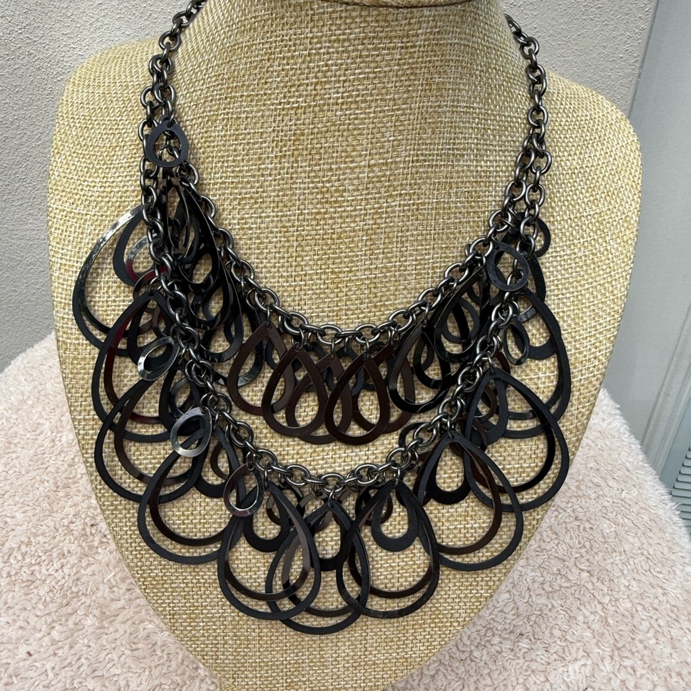 Chic Black Layered Necklace